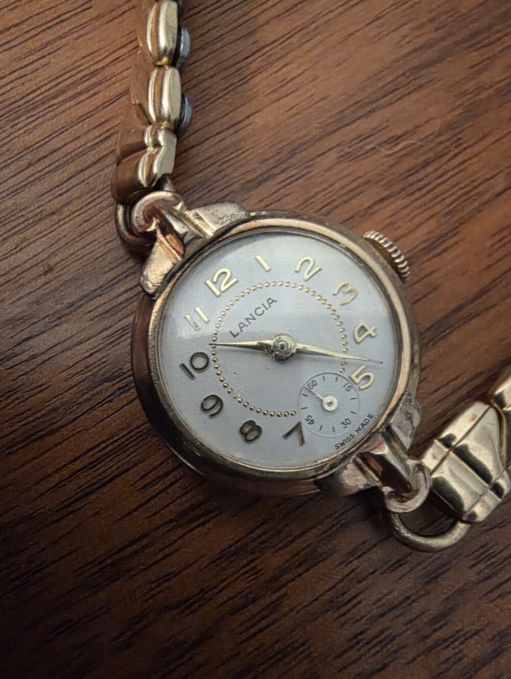 Vintage Lancia Ladies Mechanical Wind-Up Wristwatch with Gold-Tone Expansion Ban